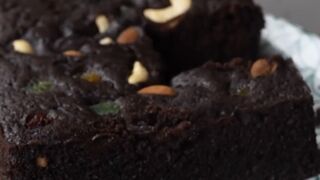 Eggless cake recipe ( subscribe please )