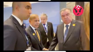 Pakistan k PM K HAL CHECH KARO