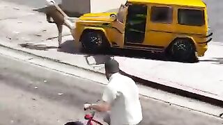 MICHAEL TRICK DUGGAN BOSS TO STEAL LUXURY CAR! #shorts #gta5 - TECHNO GAMERZ GTA 5.