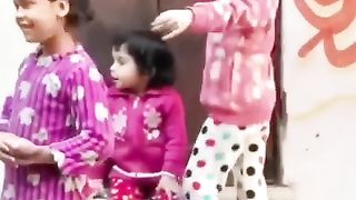 Choti Bachi ka Kamal ka dance ||#Viral ||#Reels ||#latest ||# shorts || #4YouShorts