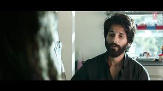 FULL_SONG__Yeh_Aaina___Kabir_Singh___Shahid_Kapoor,_Kiara_Advani_Nikita_D__Amaal_Mallik_Feat.Shreya