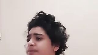 مبروك مرتك جابت ٧ اولاد