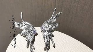 Beautiful earrings design