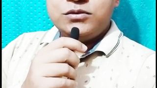 महेंद्र कुमार मातृभाषा पुरस्कार प्राप्त किया।