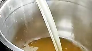 Traditional peanut oils