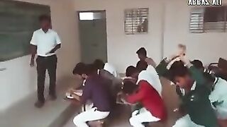 آج کل کے نوجوان