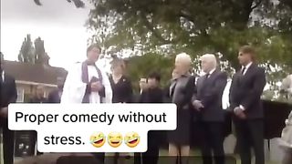 BEST COMEDY...NO STRESS????????