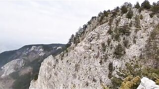 ЧЕРВЕНАТА СТЕНА