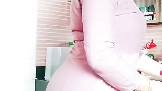 Muj se Mohabbat