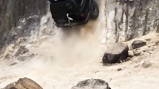 AMAZING CAR VIDEO !!!!