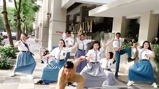 Pulang sekolah di ajak joged
