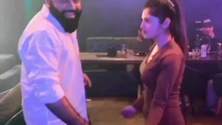 Kurta pora phat gaya