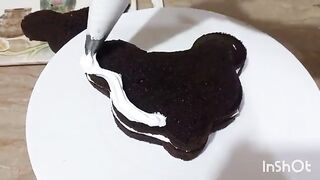 Mini mouse cake theme