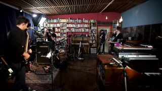 Martin Miller & Paul Gilbert - Hey Jude ( The Beatles Cover )