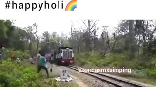 बुरा नहीं माना तो हैपी होली फ्रेंडस #