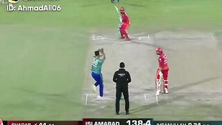 Shadab Khan Furious after being unfortunately dismissed