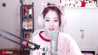 馮提莫.