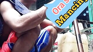 Ketawa ngakak