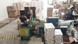 Kerja sambil dengerin musik