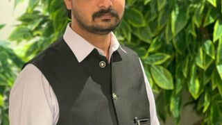 Dhola chitte suit vich Sona