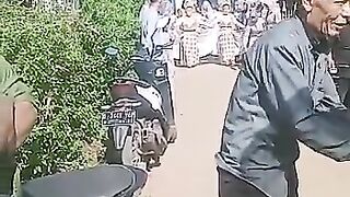 Tarian lengser di daerah ku bandung