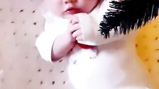 Cute baby video storee network video good ????
