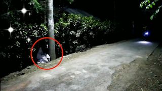 Terrible!  prank of ghosts at night ||  Watch "THE NUN" draw for public reaction.Video 2023