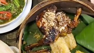 MAKANAN KHAS SUNDA