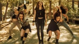 The Chainsmokers Don't Let Me Down (Официальное видео) ft.Дайя