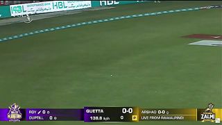 2nd_Innings_Highlights___Peshawar_Zalmi_vs_Quetta_Gladiators___Match_25___HBL_PSL_8___MI2T(360p).