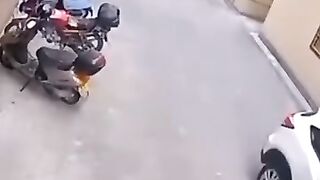Jas ko Allaha na maray os ko kon mar sakta ha