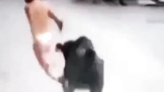 Bump your head (FUNNY VIDEO)