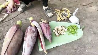 Grafting Banana tree with banana fruit and elo vera, egg . Best results.