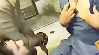 شراب کے نشے میں مست لوگ