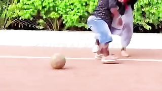 Main bola!!