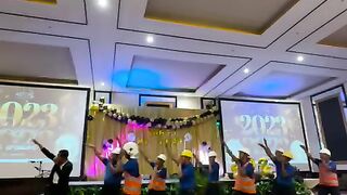 Numpang  unjuk Penampilan & kemkompakan