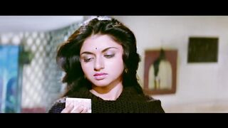 Maine Pyar Kiya (Title Song) -