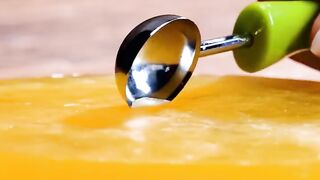 Soap making you haven't seen yet ! verry satisfying!