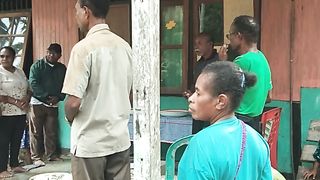 Acara pertunangan asli papua
