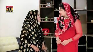 Man onday nal piyar karindi hay