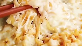 Spicy cheesy noodles