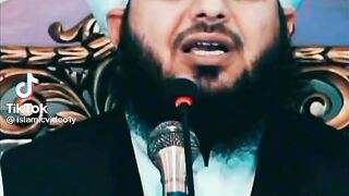 جو لوگوں سے بے نیاز ہونا چاہے گا