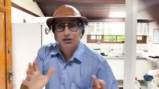 ile name MUÇÃO FAZ BOLO PRA BIRÓ FICAR COM A BOCA CHEIROSA