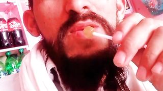 Lollipop video moment