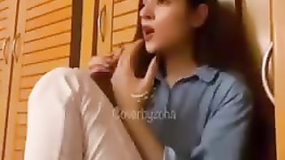 آ تجھے ان باھوں میں بھر کے