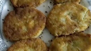 Aalo chicken k cutlets yummiest ever!