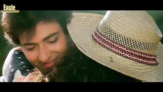 Milte Milte Haseen Wadiyon Mein