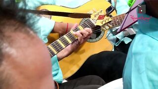 Akhiyon_Ke_Jharokhon_Se_by_Gauri_Kavi_Live_Music