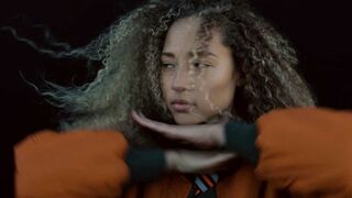 Alex Mills - Be Somebody (Official Video)