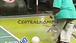 Nendang aja susah!!